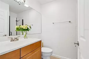 10100 Sailwinds Blvd N, Largo, FL 33773 - Photo 22