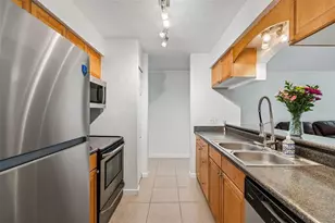 10100 Sailwinds Blvd N, Largo, FL 33773 - Photo 16