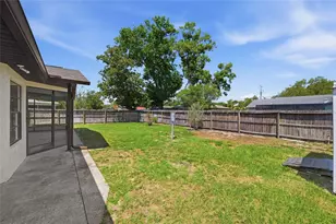 2433 Waterfall Dr, Spring Hill, FL 34608 - Photo 30