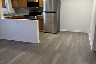 9030 Blind Pass Rd, Saint Petersburg, FL 33706 - Photo 6