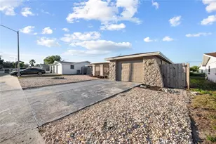 5633 Andrea Dr, Holiday, FL 34690 - Photo 2