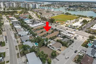 9030 Blind Pass Rd, Saint Petersburg, FL 33706 - Photo 30