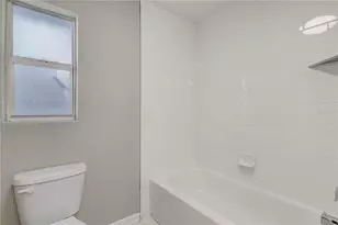 9030 Blind Pass Rd, Saint Petersburg, FL 33706 - Photo 18