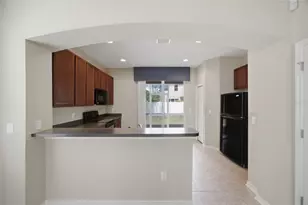 6924 Towering Spruce Dr, Riverview, FL 33578 - Photo 10