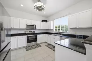 3305 10th Ln W, Palmetto, FL 34221 - Photo 4