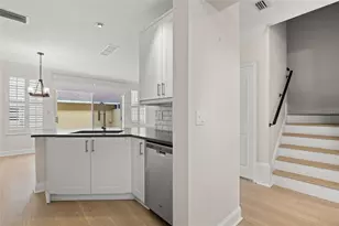 10034 Tate Ln, Tampa, FL 33626 - Photo 16