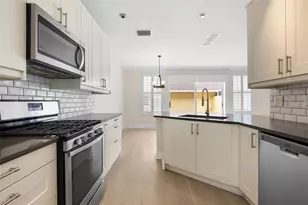 10034 Tate Ln, Tampa, FL 33626 - Photo 18