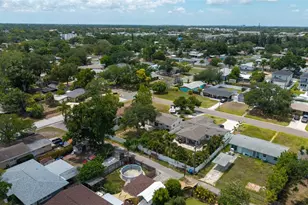410 42nd Ave NE, Saint Petersburg, FL 33703 - Photo 24