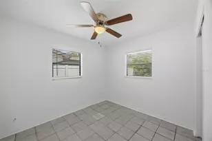 410 42nd Ave NE, Saint Petersburg, FL 33703 - Photo 12
