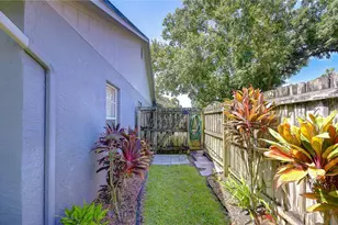 8702 Hampden Dr, Tampa, FL 33626 - Photo 16