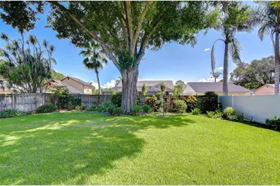 8702 Hampden Drive, Tampa, FL 33626 - Photo 18
