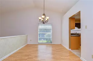8702 Hampden Dr, Tampa, FL 33626 - Photo 6