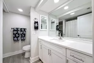400 Island Way, Clearwater Beach, FL 33767 - Photo 28
