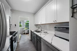 5660 80th St N, Saint Petersburg, FL 33709 - Photo 12