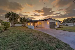 63 Palm Blvd, Dunedin, FL 34698 - Photo 1