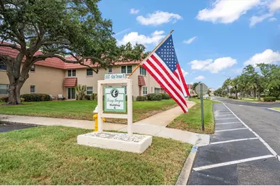10037 62nd Terrace N #1, Saint Petersburg, FL 33708 - Photo 2