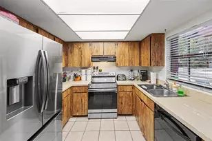 803 Fairwood Ln, Clearwater, FL 33759 - Photo 8
