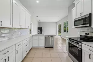 2265 Longview Cir, Brooksville, FL 34604 - Photo 10