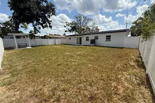 4910 Halifax Dr, Tampa, FL 33615 - Photo 4