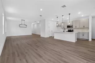 2525 Broadwing St, Kissimmee, FL 34746 - Photo 4