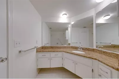 68 Country Club Drive, Largo, FL 33771 - Photo 22