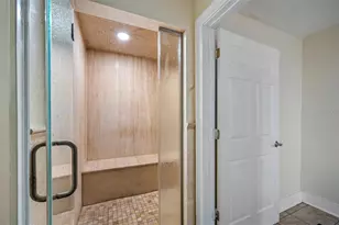 10263 Gandy Blvd N, Saint Petersburg, FL 33702 - Photo 76
