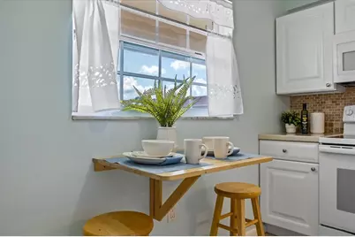 10280 Imperial Point Drive W #21, Largo, FL 33774 - Photo 6