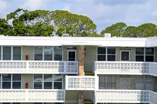 4890 Bay St NE, Saint Petersburg, FL 33703 - Photo 2