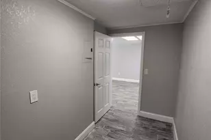 1400 Strawberry Pl, Plant City, FL 33563 - Photo 8