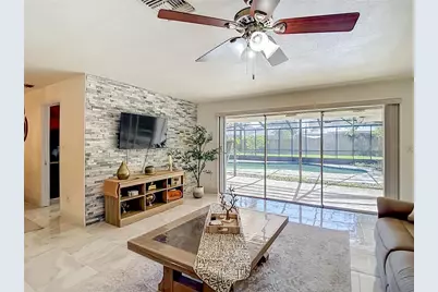 5126 Rolling Hills Court, Tampa, FL 33617 - Photo 10