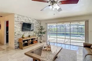 5126 Rolling Hills Ct, Tampa, FL 33617 - Photo 10