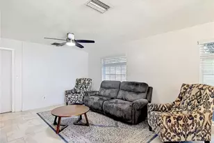 5126 Rolling Hills Ct, Tampa, FL 33617 - Photo 22