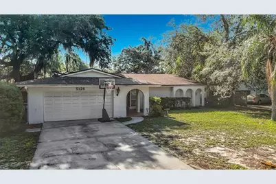 5126 Rolling Hills Court, Tampa, FL 33617 - Photo 2