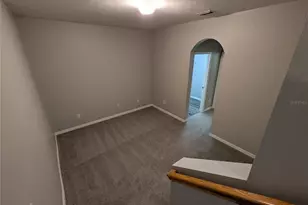8319 King Blossom Ct, Tampa, FL 33615 - Photo 26