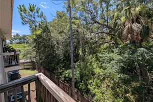 8319 King Blossom Ct, Tampa, FL 33615 - Photo 24