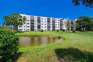 8174 Terrace Garden Dr N, Saint Petersburg, FL 33709 - Photo 38