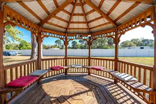 8174 Terrace Garden Dr N, Saint Petersburg, FL 33709 - Photo 54