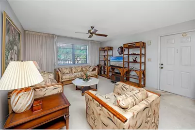 8174 Terrace Garden Drive N #307, Saint Petersburg, FL 33709 - Photo 10
