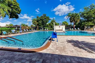 8174 Terrace Garden Dr N, Saint Petersburg, FL 33709 - Photo 50
