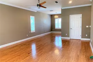 601 Casabella Cir, Tampa, FL 33609 - Photo 12
