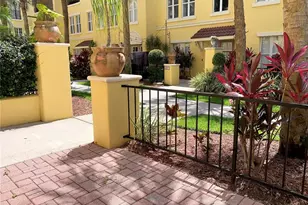 601 Casabella Cir, Tampa, FL 33609 - Photo 4