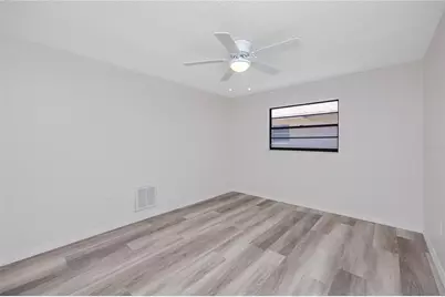 8046 Bayhaven Drive, Seminole, FL 33776 - Photo 34
