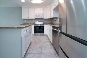 301 Andover Pl S, Sun City Center, FL 33573 - Photo 12