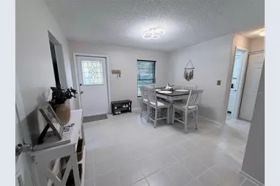 9975 87th Street, Seminole, FL 33777 - Photo 6