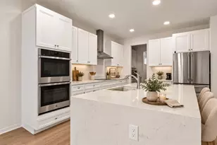 10742 New Morning Dr, Tampa, FL 33647 - Photo 8