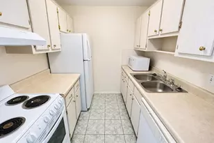 8305 111th St, Seminole, FL 33772 - Photo 8