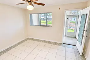 8305 111th St, Seminole, FL 33772 - Photo 10