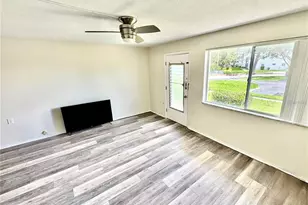 8305 111th St, Seminole, FL 33772 - Photo 4