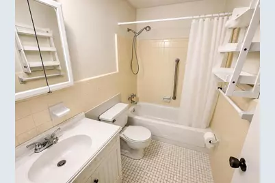 8305 111th Street #108, Seminole, FL 33772 - Photo 10
