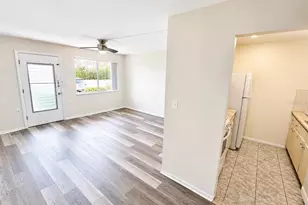 8305 111th St, Seminole, FL 33772 - Photo 6